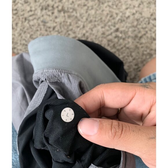 Lululemon Mens Gray Athletic Shorts With Inner Liner Size L - Picture 5 of 8